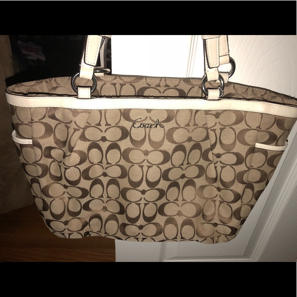 Coach purse.